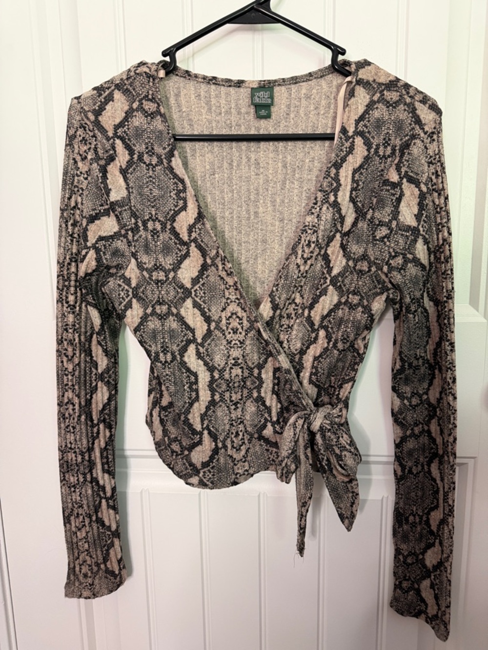 wild fable Cropped Snakeskin Ribbed Knit Top